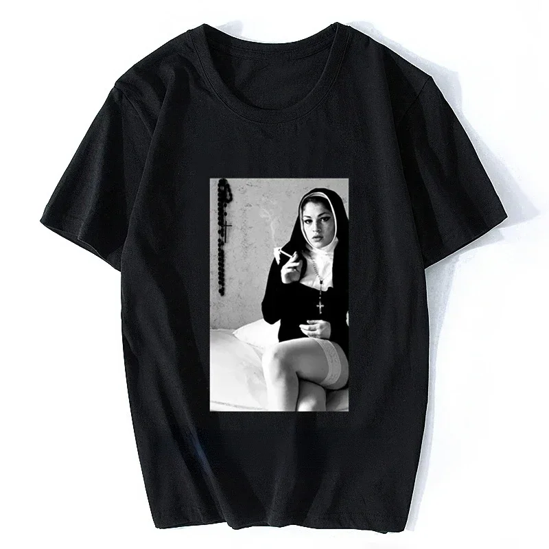 Harajuku Retro T Shirt Unisex Tees Ropa Hombre Men Clothing Sexy Nonne Smoke Nun Cross Cross The Happiness Is Have My T Shirt