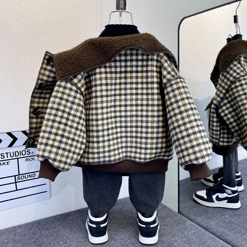 Girl Children\'s Clothing Fleece Plaid Single Breasted Jacket 2026 New Boy Autumn Winter Jacket Baby Korean One-piece Fleece Top