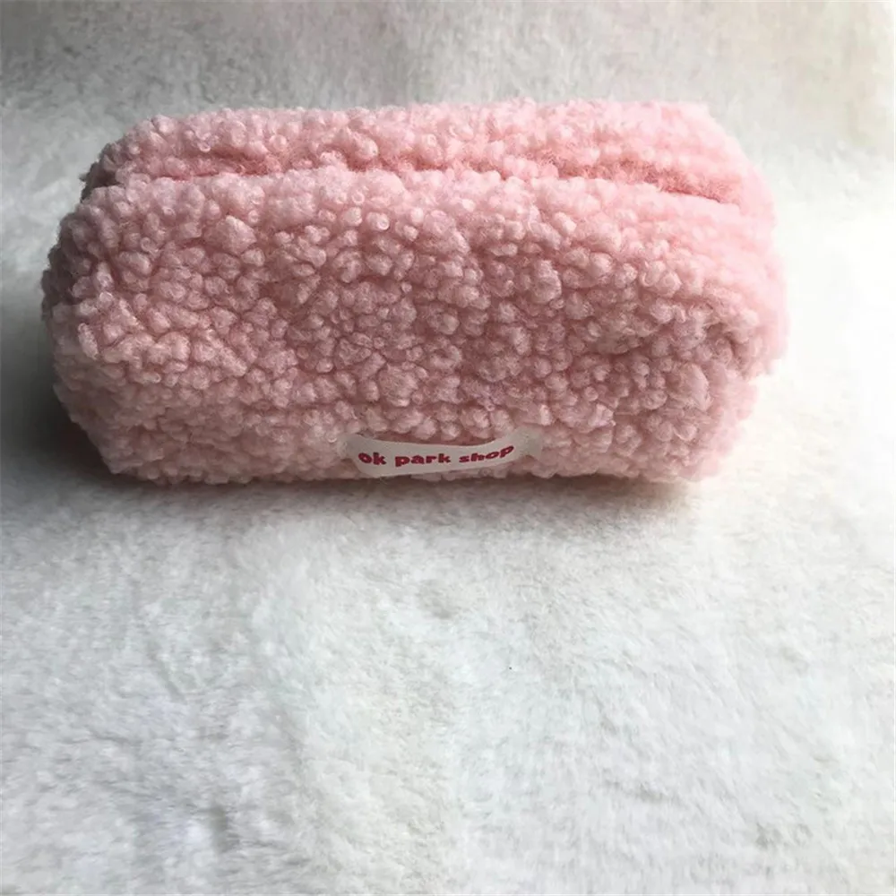 Cute Plush Cosmetic Bag Portable Large Capacity Toiletries Wash Cosmetics Storage Bag Lamb Hair Pen Bag for Travel Makeup Bag