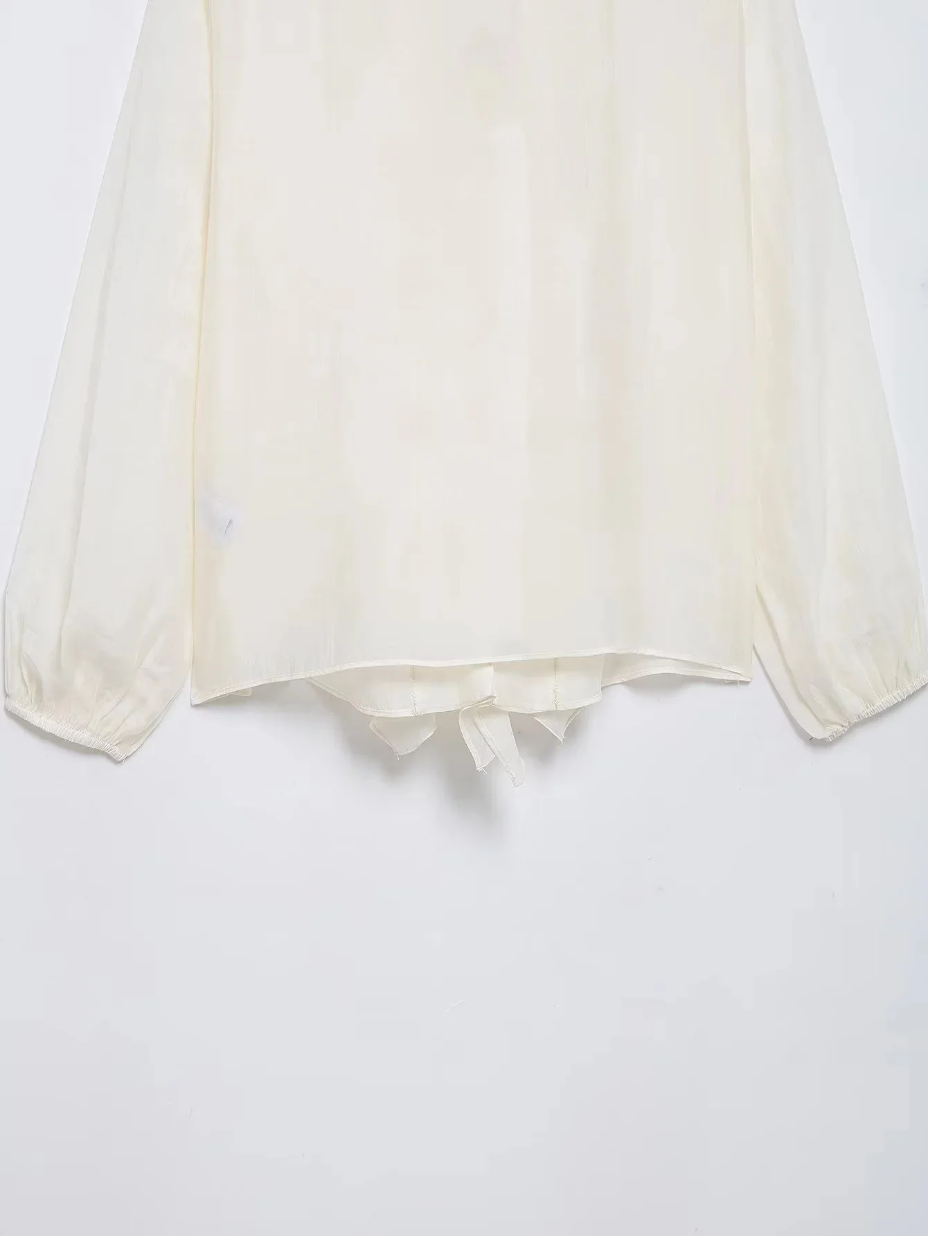 HH Damen Elegante Dünne Einfarbige Sommer-Bluse mit Rüschen, V-Ausschnitt und Puffärmeln, Lässige Damenbluse für Frühling 2026 und Abschlussfeier – Detail 8