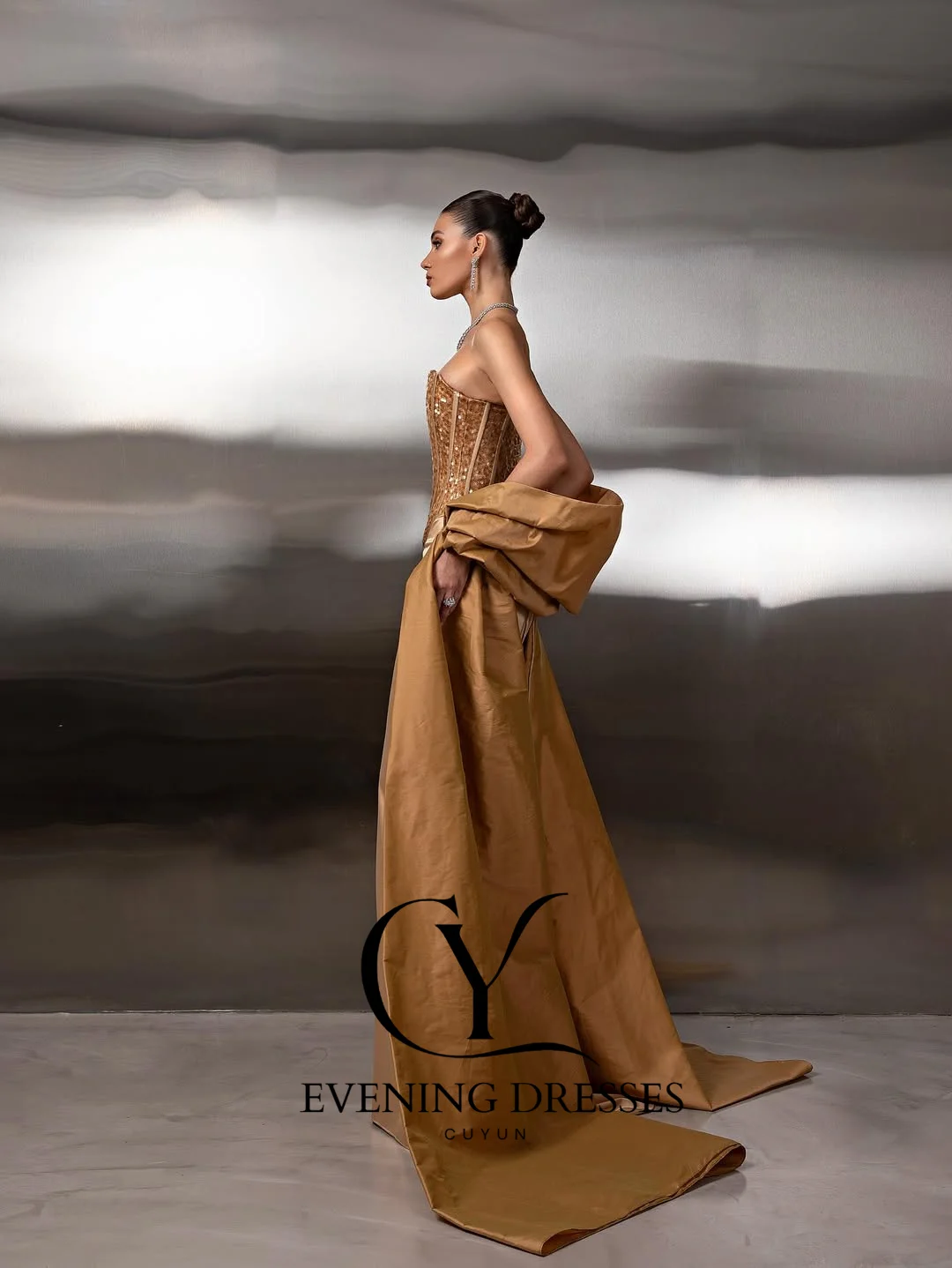 CUYUN marron luxe paillettes femmes robe de soirée 2025 personnalisé chérie bretelles robe formelle femmes robe de Banquet Corset dos