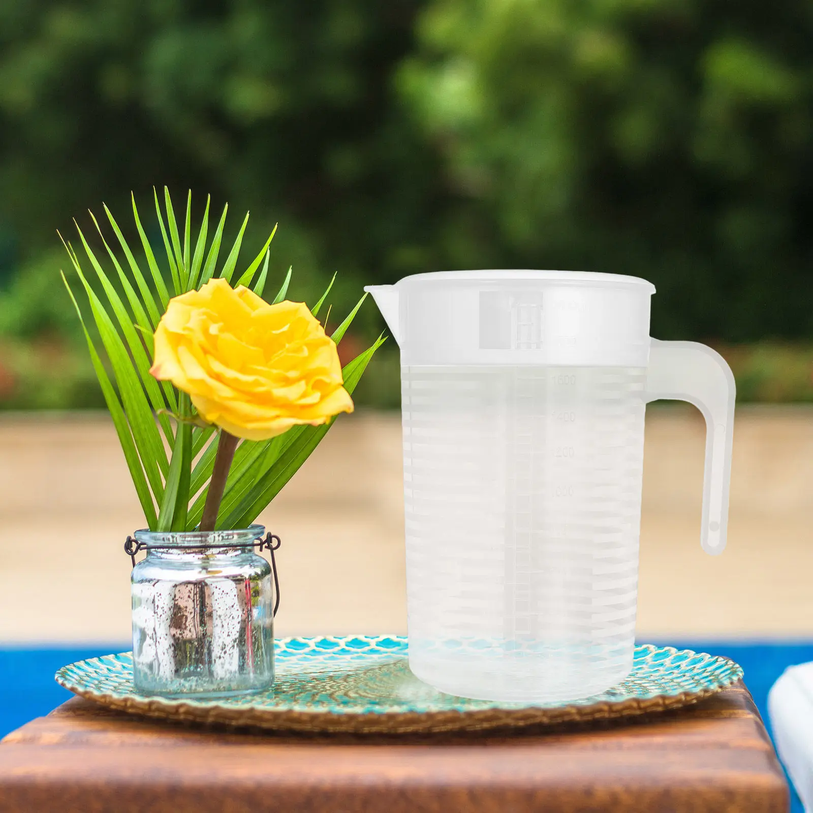 

2Pcs Fruit Juice Pitchers Transparent Plastic 2L Container Large Capacity Leak Proof Lid Suitable for Fridge Iced Tea Lemonade