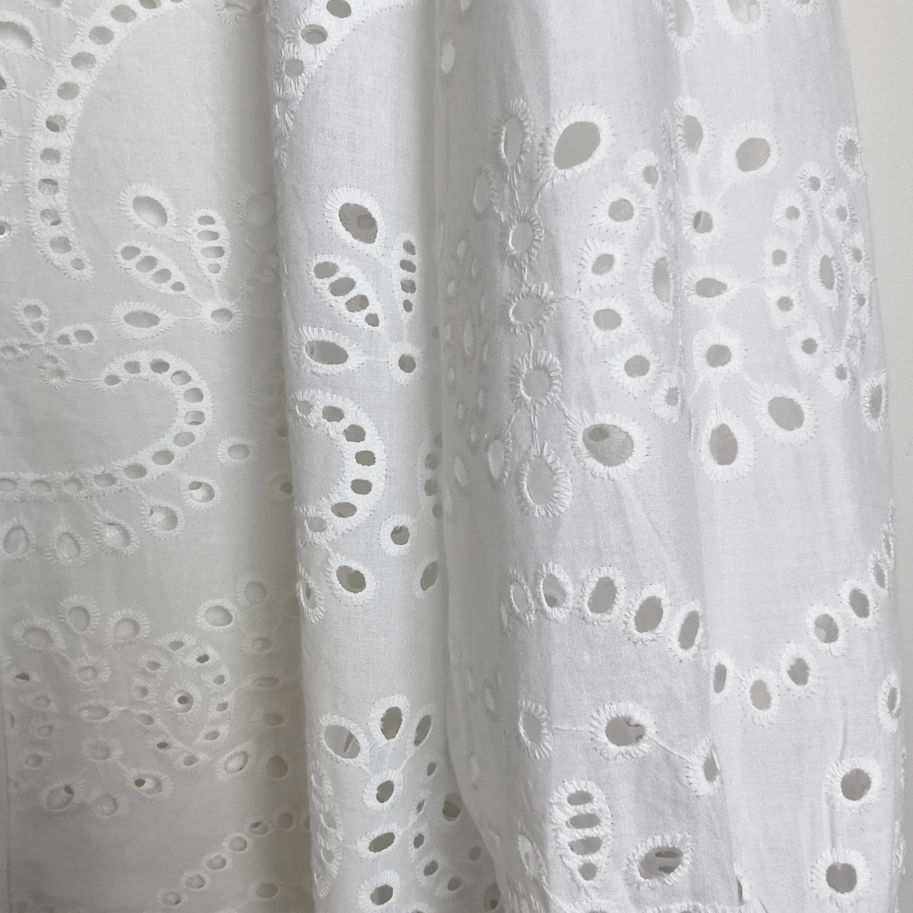 Top da donna a maniche lunghe autunnali Camicette in pizzo Boho Beach Camicie da donna Camicetta casual scavata in cotone allentato vintage