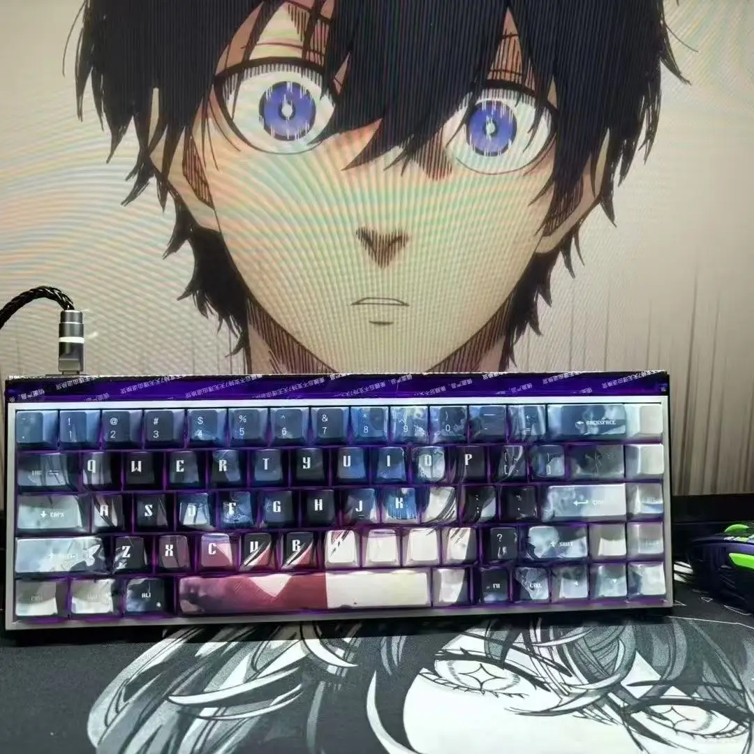 

BLUE LOCK Isagi Yoich Custom Keycaps Anime Chreey PBT Transparent Key Caps for Wooting60 Ez63 Ez60 Made68 87 Mechanical Keyboard