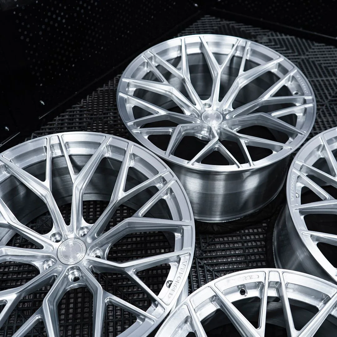 

Multi Spoke Wheels 5x114.3 5x112 5x120 5x130 Forged Alloy Wheels 17 18 19 20 21 22 24 26 Inch Car Rims for Mercedes
