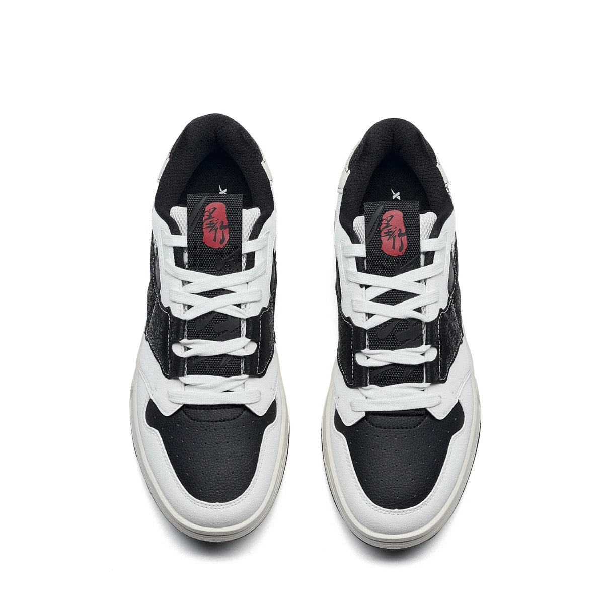Xtep STEP-1 Skateboarding Shoes For Women 2024 Autumn Street Style Skate Shoes Durability Comfortable Sneakers 976318310040