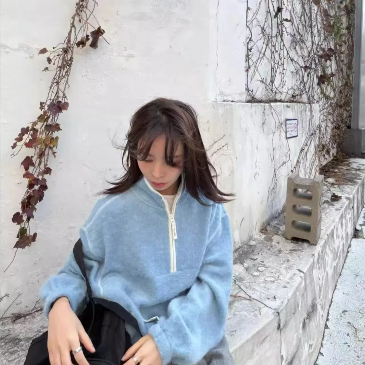 Mole io de Pelúcia com Meio Zíper Casual em Cor Sólida Confortável Estilo Retro F Moda Inverno 2025