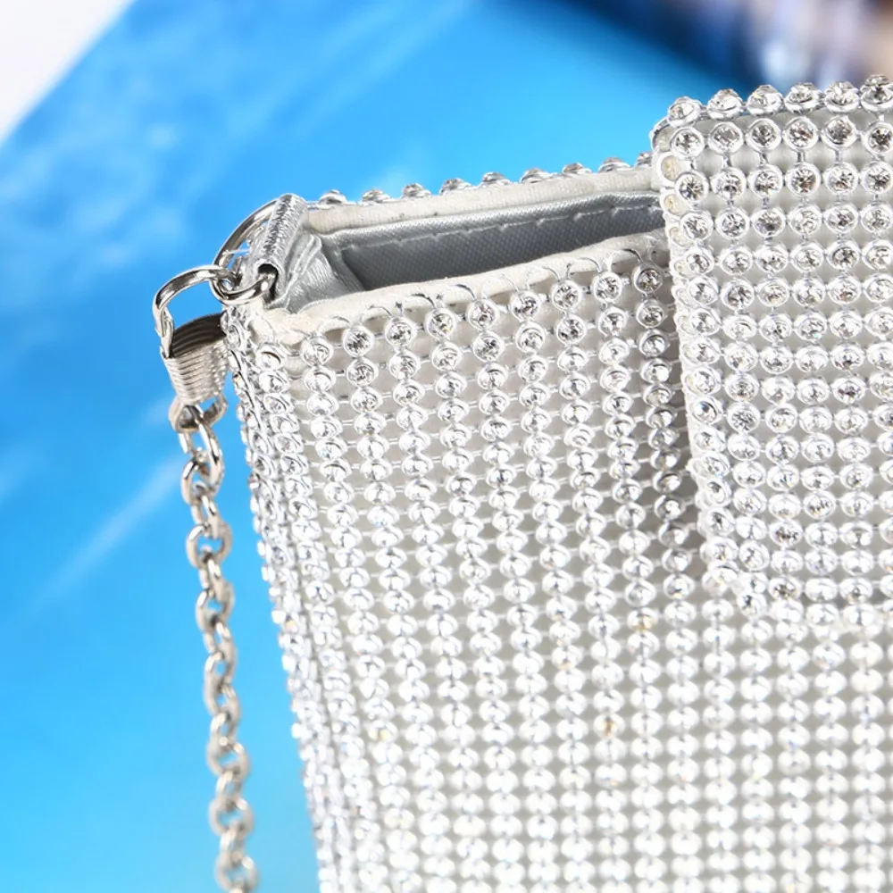 Women Popular Evening Handbags Solid Color Rhinestone Clutch Purses Wallet Cell Phone Messenger Bag Women Small Crossbody Bag