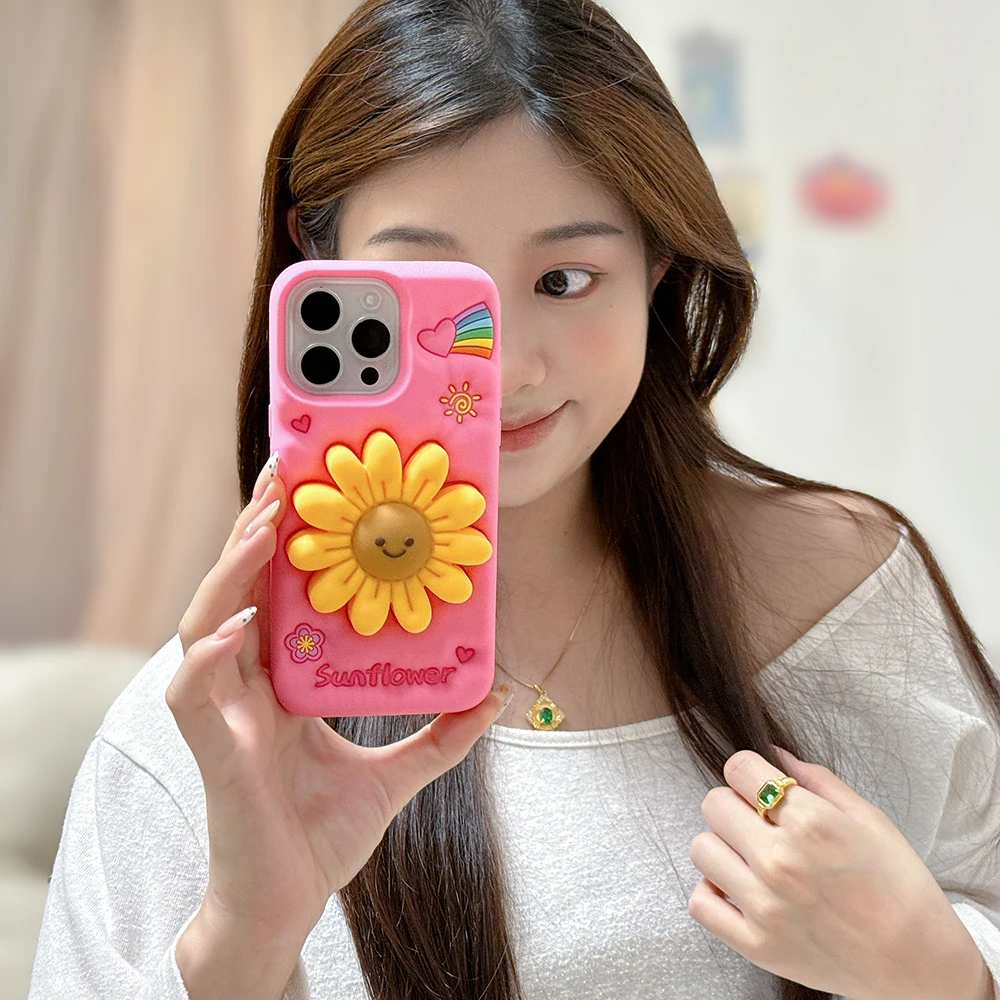 Niedliche Sonnenblumen-Teleskophalterungshülle, 3D-Blumenmuster, stoßfest, weiches Silikon, Ständerhalter-Abdeckung für iPhone 16, 15, 14, 13, 12 Pro Max – Detail 1