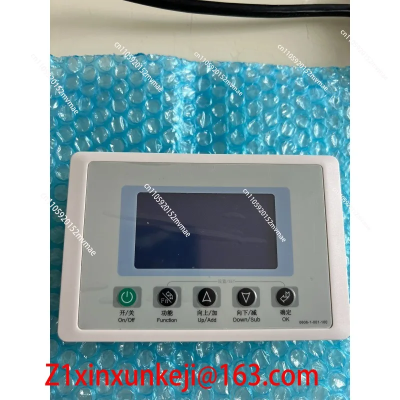 Heat Pump Central Air Conditioner Wire Controller I. DM606A.001, Hand Operator, Display Screen