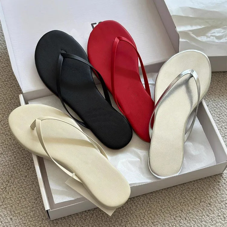 2026 New Spring/Summer/Women Slippers Candy-Colored Beach Sandals Outdoor Wild Fashion Ladies Flip Flops