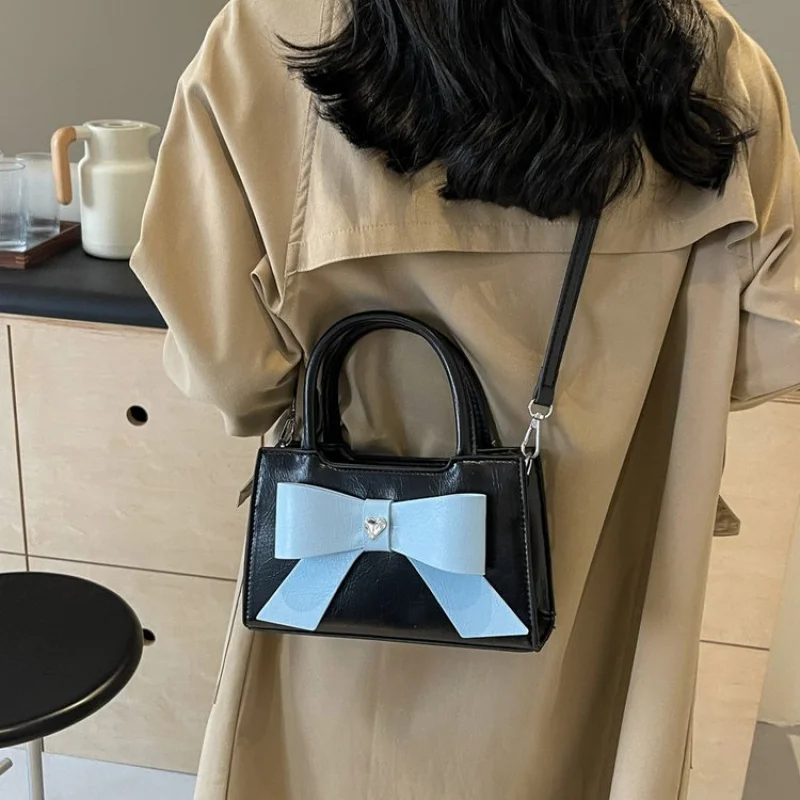 

Верхняя женская сумка-мессенджер из кожи в полоску Jaguar Boasting Модный Париж Аккуратный просторный повседневный вид ​