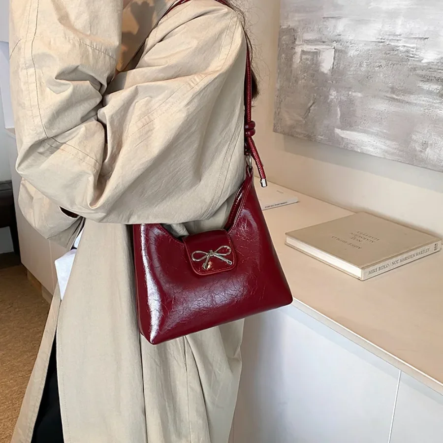 

Summer fashion exquisite niche handbags Korean version of the trend of exquisite foreign sweet bow simple crossbody bags