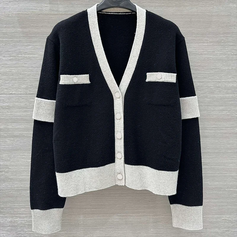 

High quality Color matched V-neck single button women's cardigan sweater 2025 new woman clothing 251213134