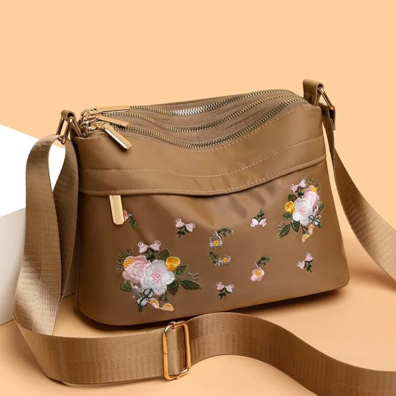 

Elegant Women's Handbag With Crossbody Strap Leather Material Classic Tote Design High-Quality And Fashionable For Ladies