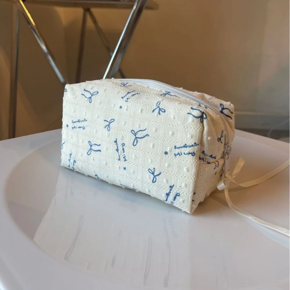 Korean Ins Style Blue Bow Textured Fabric Makeup Bag for Women Portable Travel Cosmetic Storage Pouch for Skincare Organizer