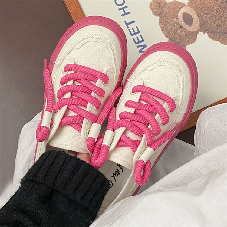 Zapatos blancos pequeños con cordones, zapatillas de lona transpirables, suela gruesa, informales, con cordones, primavera y verano, 2023