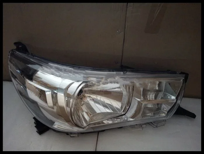 Eosuns Headlight Assembly for Toyota Hilux Revo 2015-2016