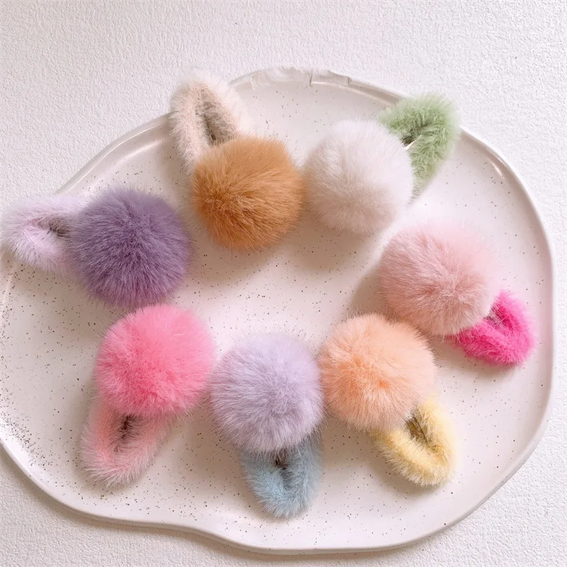 1Pcs Cute Pompom Hairpin For Girls Winter Small Hair Clip Baby Side Clips Kids Kawaii Hairclip Ball Ornament Hair Accessories