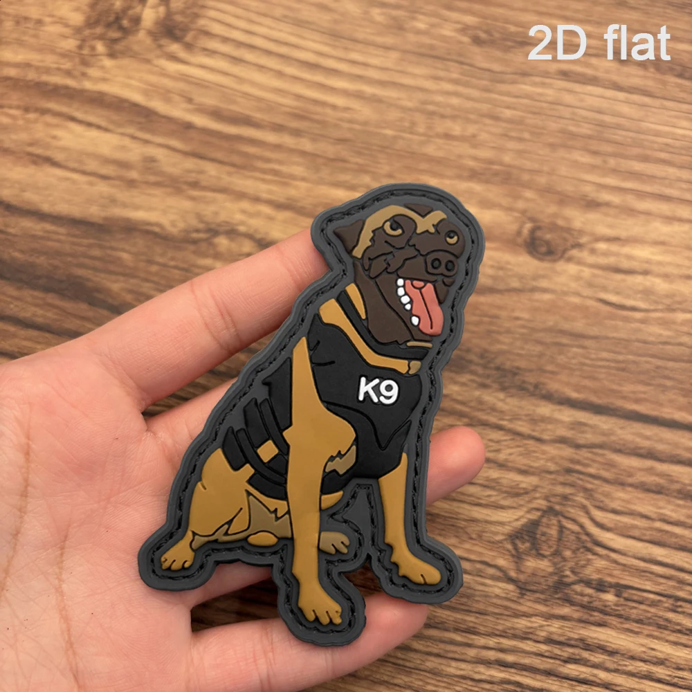 Cartoon Rottweiler Puppy Shaped Patch, 2D Flat Pvc Material with Built-In Glow-In-The-Dark Effect, Reinforced Edges, Supports Repeated Sticking and Removal, Cute and Fun Casual Style, Comes with a Fleece Backing Sticker, Specifications: 1 Piece, Not Easy to Fade or Age, Suitable for Commuter Backpacks, Trendy Storage Bags, Functional Backpacks, and as a Decorative Accessory
