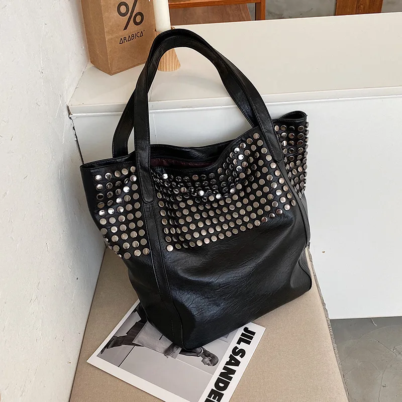 Casual Women Handbag And Purse Large Capacity Tote Bag High Quality Lady Bag Vintag Soft Pu Leather Rivet Shoulder Bags