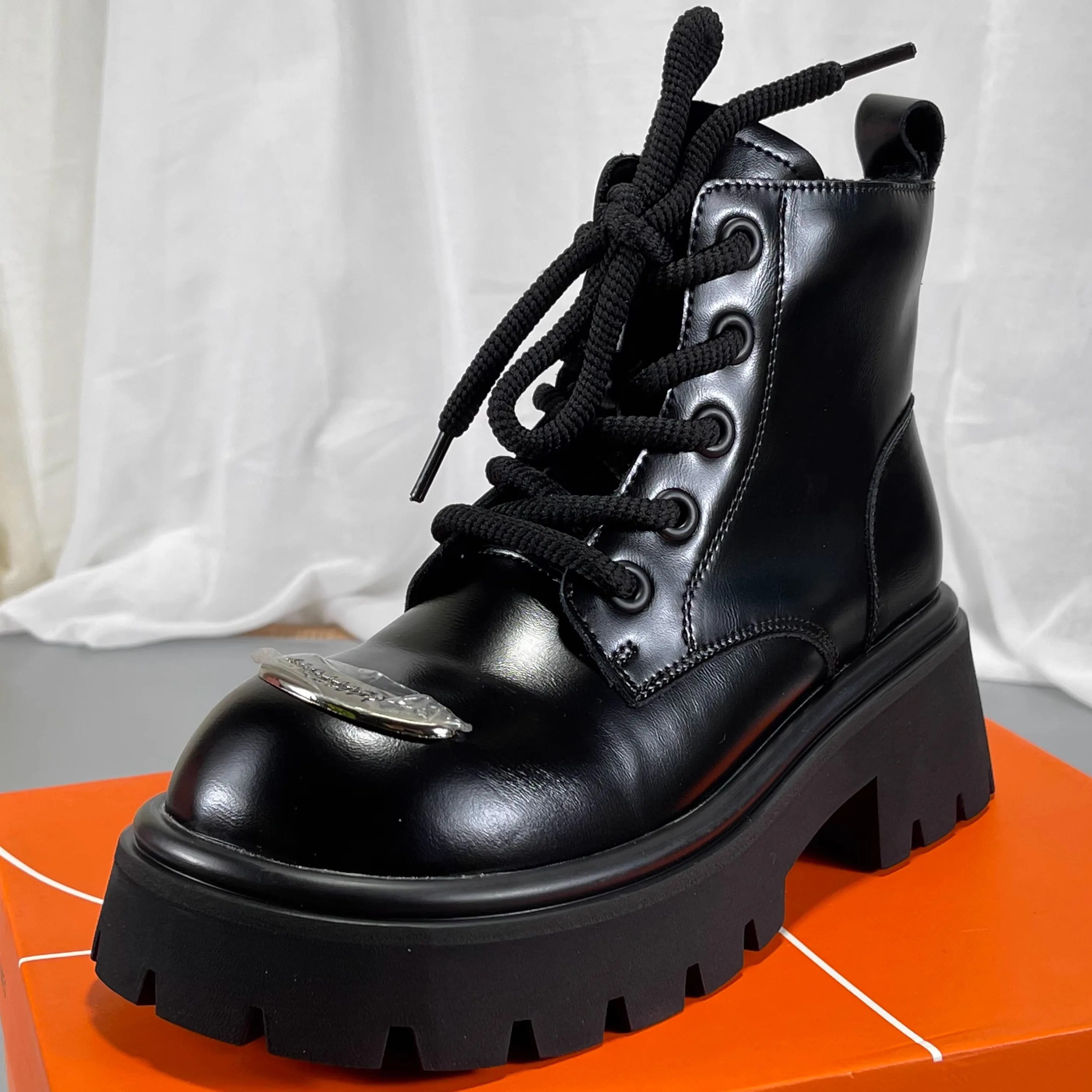 

Женские зимние кожаные ботинки Briti Sle Fce на меху, с круглым носком, на шнуровке, на среднем каблуке