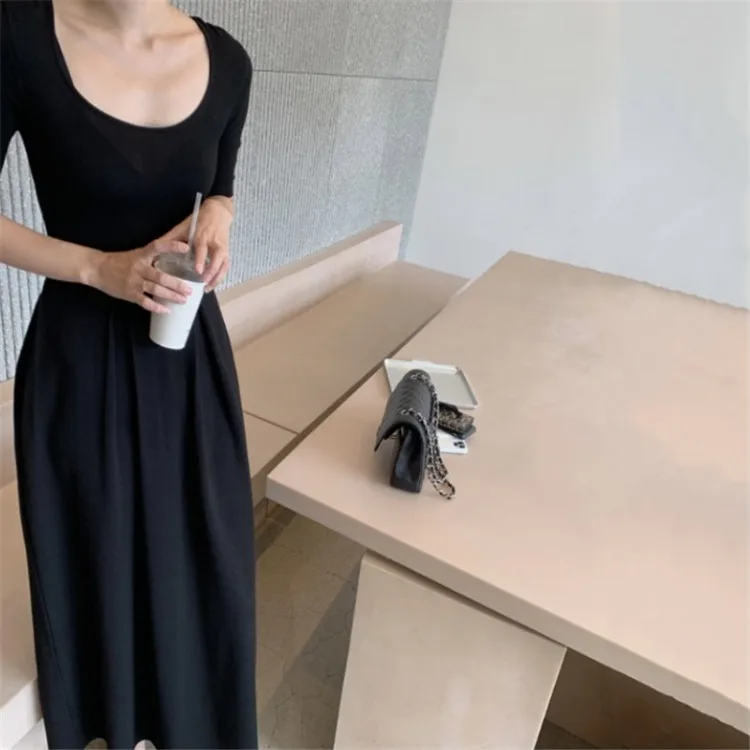 2025 Letnie eleganckie sukienki z dekoltem Y2k Wąska talia Dzianinowa sukienka dla kobiet Czarny Długi rękaw Średniej długości Vestidos De Mujer