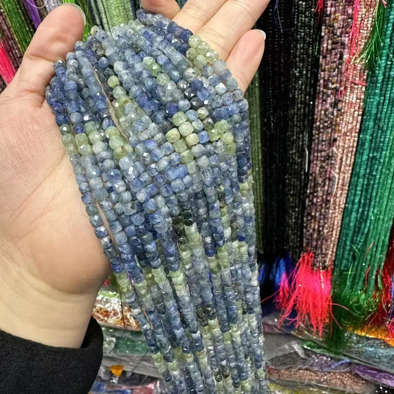 

Оптовая продажа, натуральный красочный градиент, драгоценный камень, граненый куб, свободные бусины, изготовление браслетов «сделай сам», ожерелье для изготовления ювелирных изделий, аксессуары