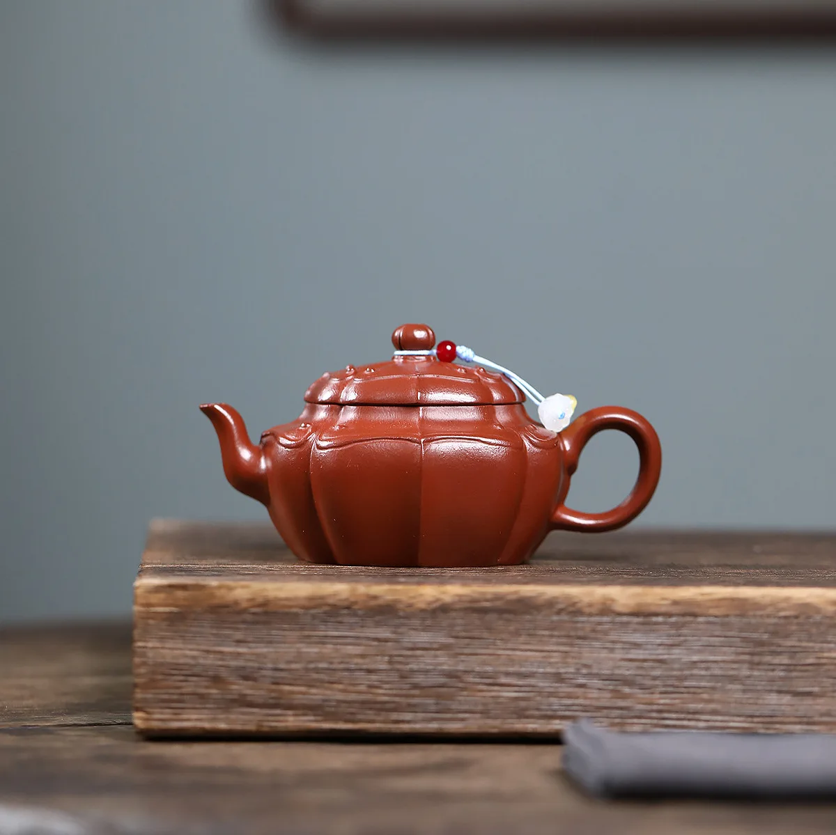 Handmade Famous High-End Tea Set Yixing Purple Clay Pot Tendon and Bone Flower Rib Pattern 160C
