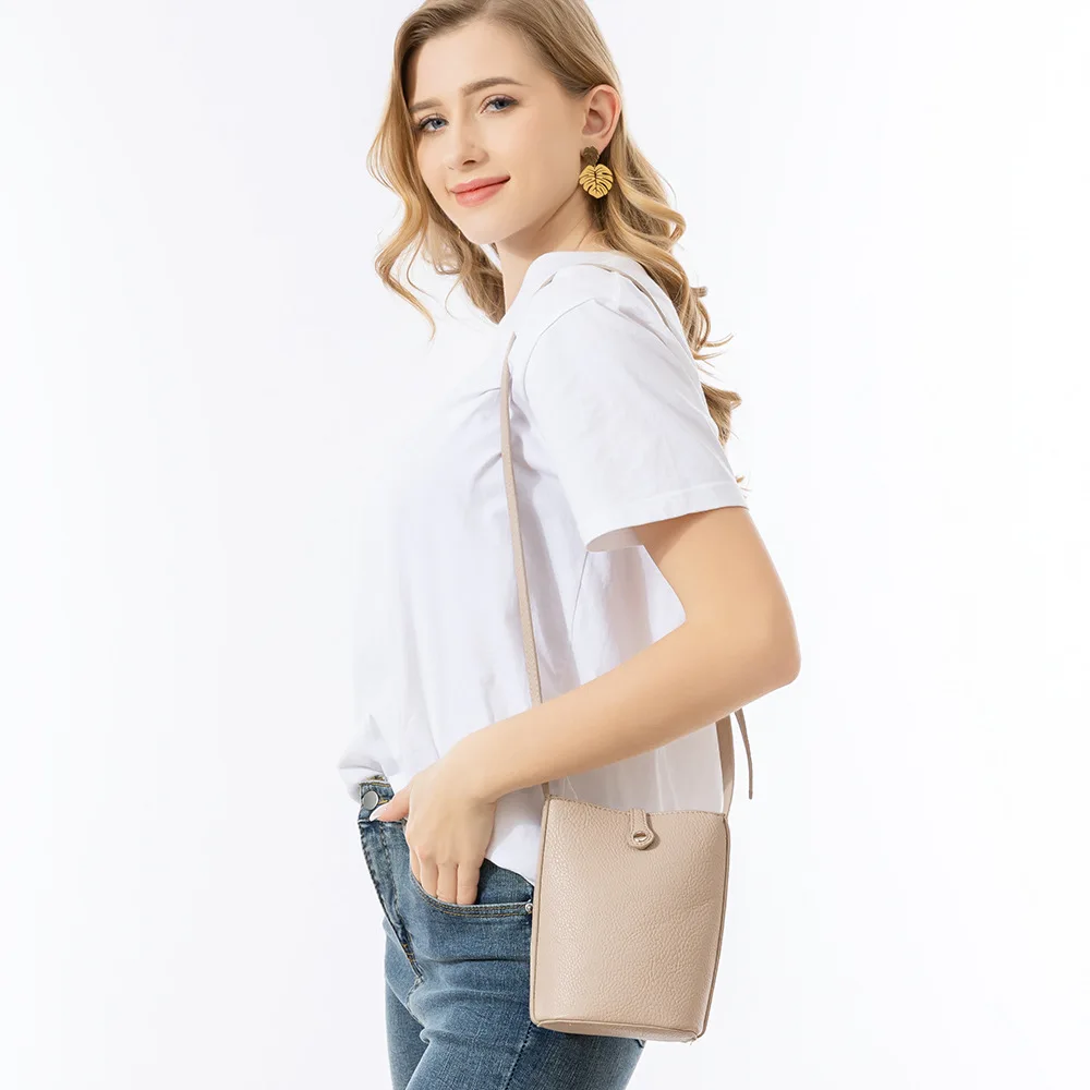 

Single Shoulder Bag, Simple PU Leather Phone Bag, European and American Magnetic Buckle Crossbody, High-end Feel