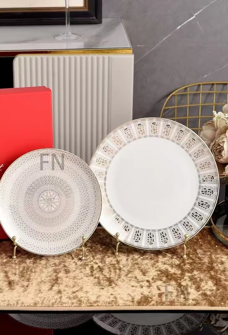 2pcs a set 20cm and 25cm Bone China plate 8 INCHES and 10 inches Porcelain plates Tableware