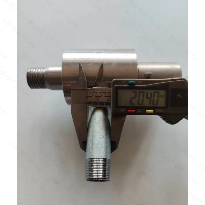 Water‑adding assembly for well drilling & horizontal pipe‑laying machine