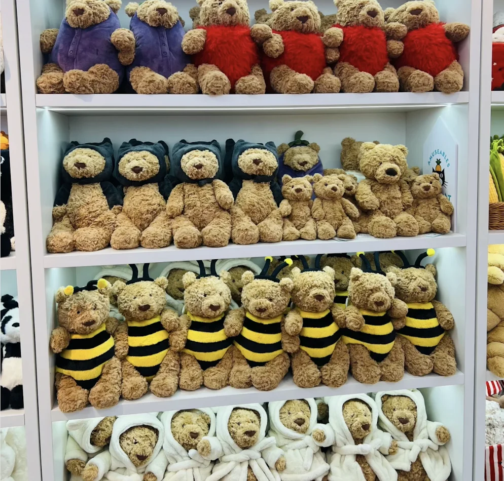 جيليكات بارثولوميو الدب مع رداء حمام حيوان محشو، 10 بوصات - دمية دب قطيفة - ناعمة وقابلة للعناق - هدية كلاسيكية للأطفال