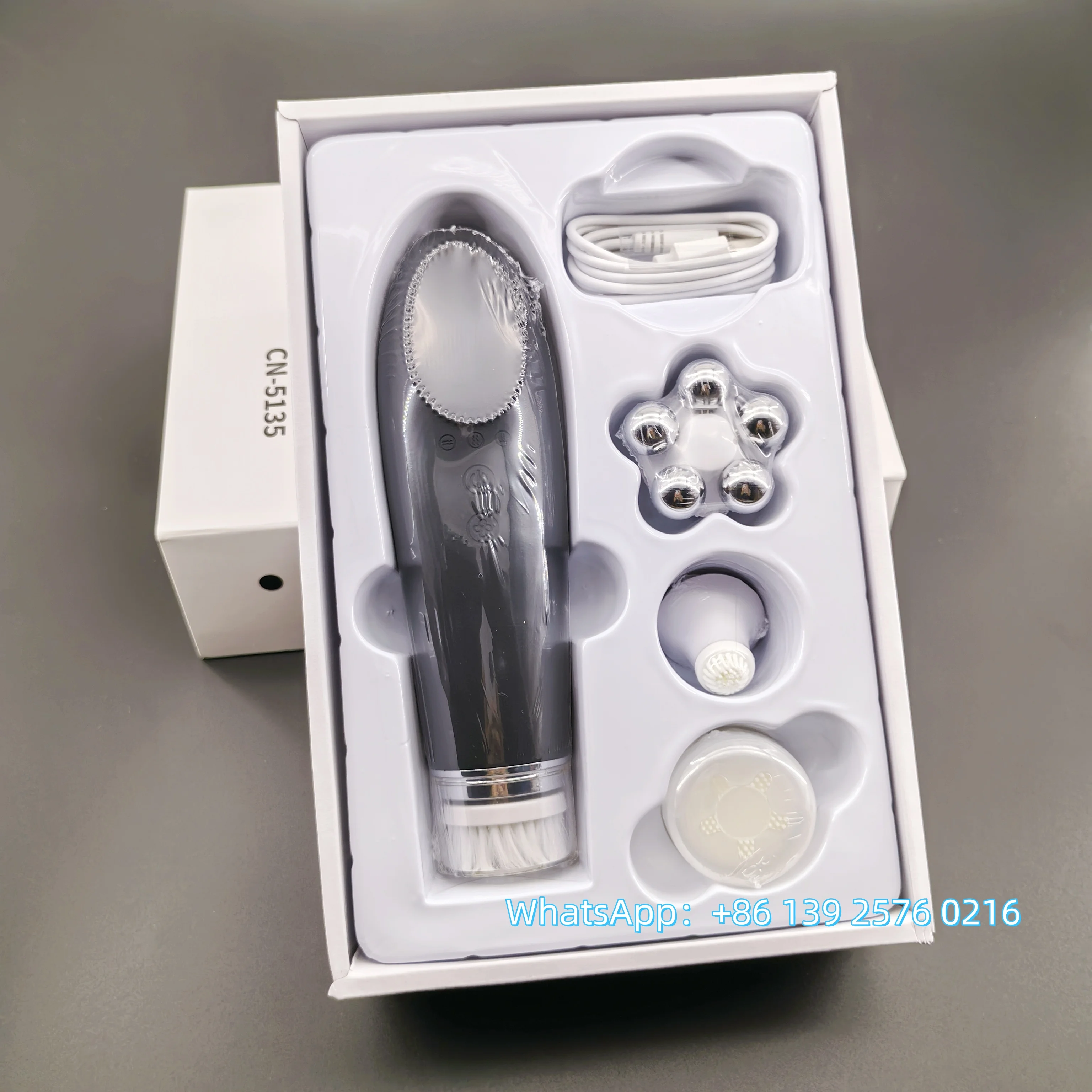 Beauty 4 in 1 Facial Skin Lifting Device Face Brush Cleanser Electric Silicone Facial Cleaning Brush for Deep Cleaning