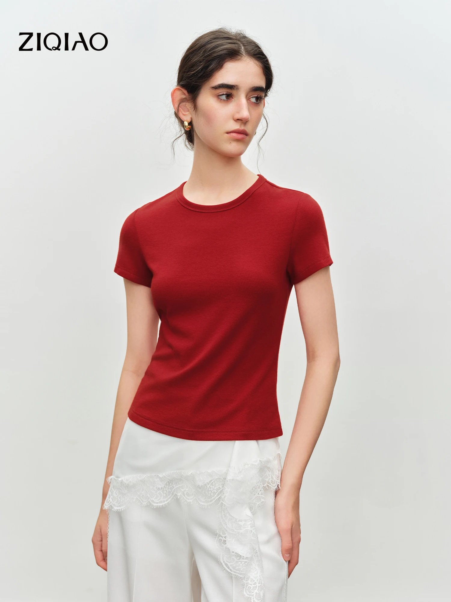 ZIQIAO Elastisches, einfarbiges, kurzärmeliges Slim-Fit Strick-T-Shirt für Damen – Neues Sommer-Design 2026, Rotes Top für den Alltag, BF-Stil