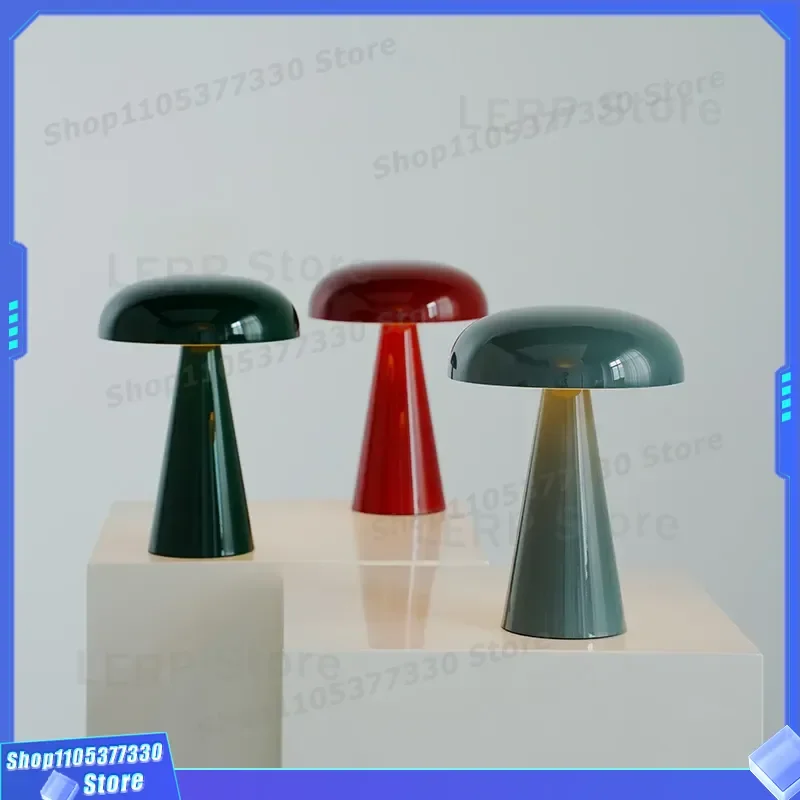 Wireless Mushroom Night Light Designer Desk Lamp for Bedroom Ambience Bar Charging Modern Table Lighting Decor Gift Modern