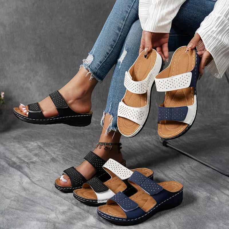 

New Women Wedge Slippers Summer Retro Flower Roman Sandals Woman Lightweight Non Slip Slippers Beach Designer Shoes Slides Women