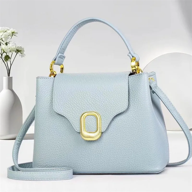 

Fashion Forward Saddle Bag Women Trendy Curved Crossbody Bag Equestrian Inspired Design Unique Shape