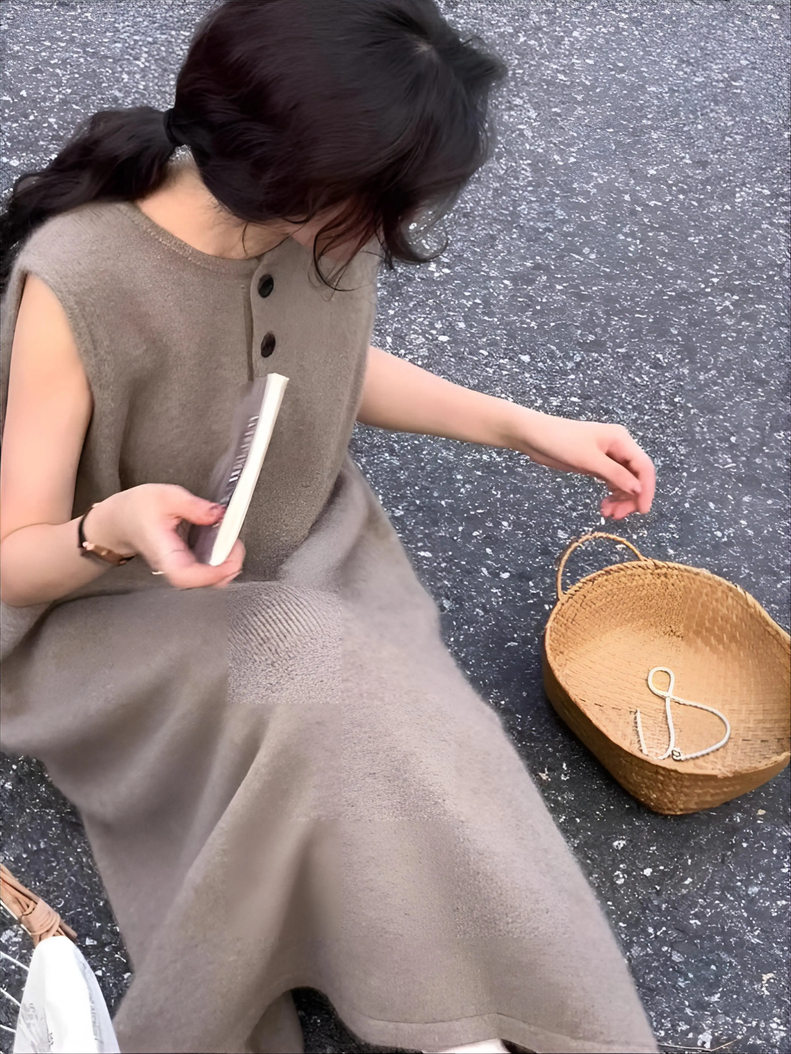 

Вязаное платье без рукавов для вечеринок, женское, осеннее, с бантом, в клетку, с рукавами реглан, оборками, подолом в форме сердца, минималистичное, фактурное, свободного кроя