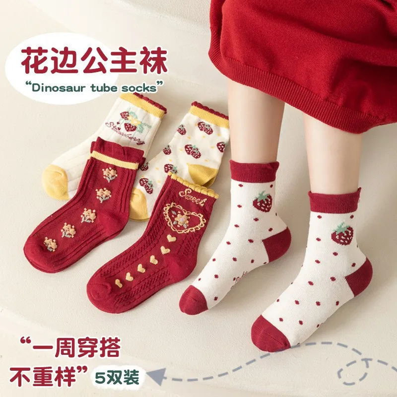 

Autumn and winter New Year's children's socks Korean cute polka dot lace girls medium tube red socks Class A cotton boneless lon
