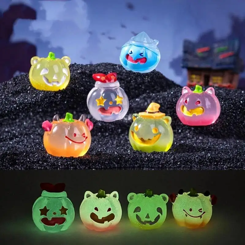 Cute Glow in Dark Mini Halloween Pumpkin Figurines Resin Ornament for Party Desktop Home Decoration
