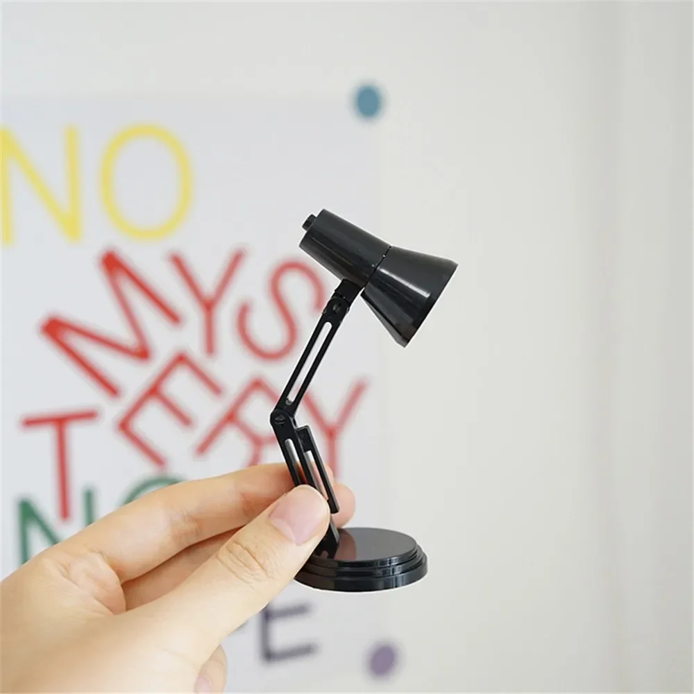 Lampada da scrivania a LED pieghevole multifunzionale con batteria Lampada da lettura portatile per camera da letto Studio Dormitorio Ufficio Uso notturno