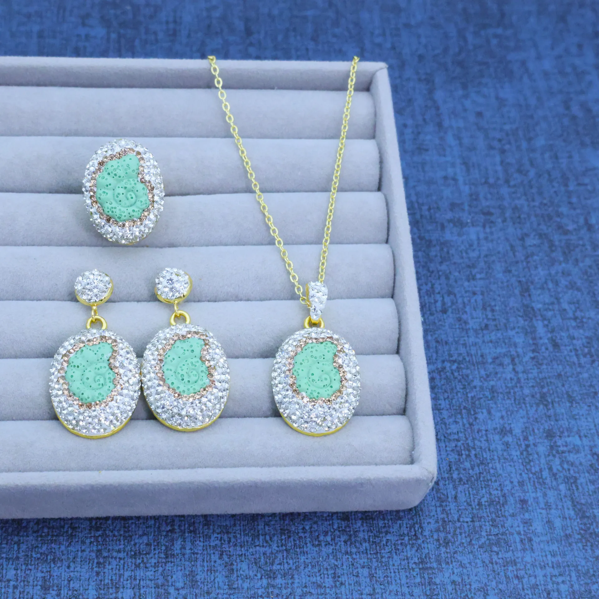 DIY accessories Cross-border new dopamine volcanic stone green spiral niche handmade design fashion temperament three-piece jewe