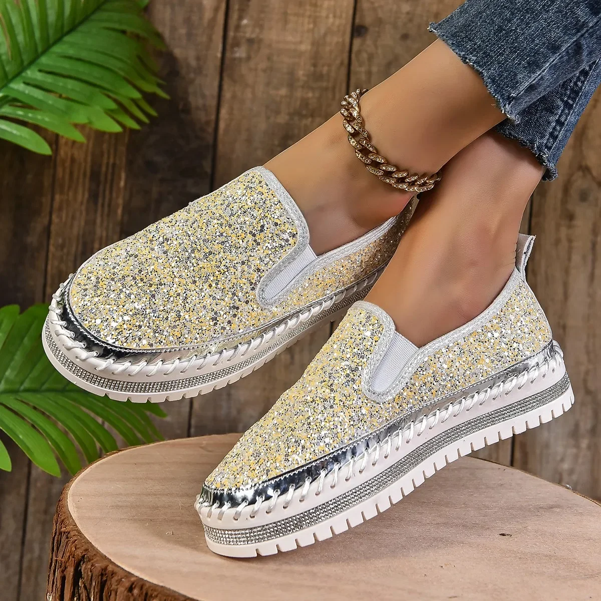 New 5 Color Women Rhinestone Crystal Platform Casual Loafer Shoes Slip-on Women Flats Luxury Comfortable Girls Sneakers Size 44