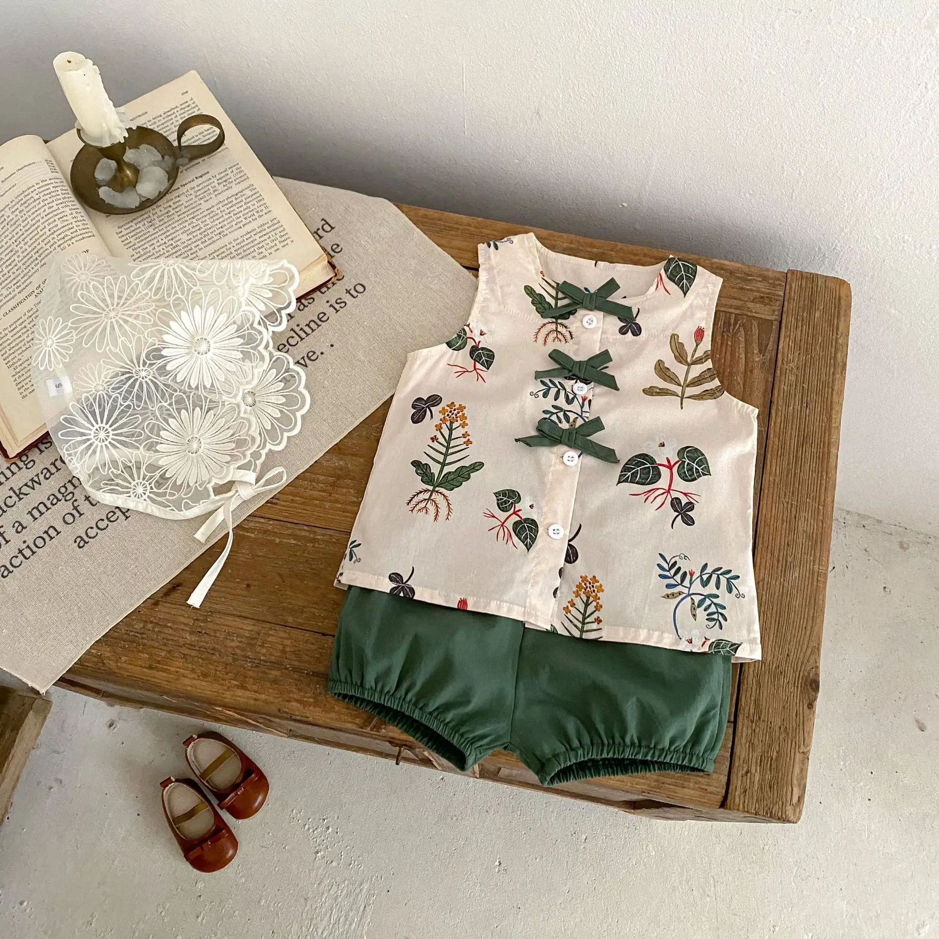 Summer New Fashion Casual Baby Clothing Short sleeved Leaf Printed Sleeveless Top for Girls+Solid Color Bread Shorts 2-piece Set