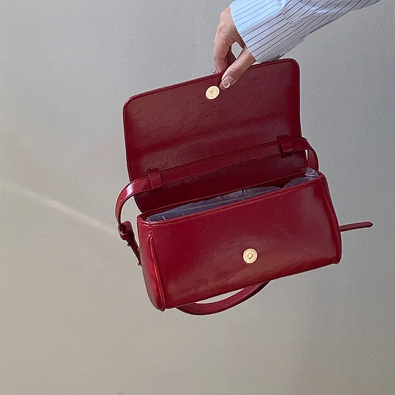 

New Korean Women Crossbody Bag Red Vintage Pu Leather Flap Female Underarm Bag Fashion Simple Ladies Handbag