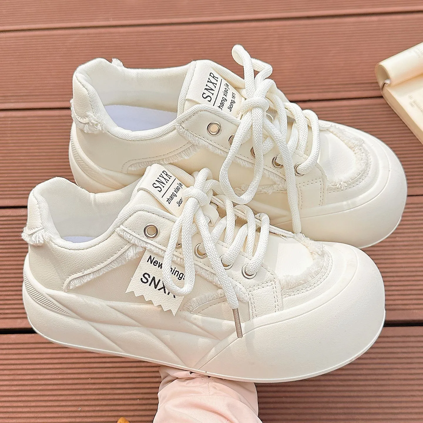 

Женские кроссовки на плоской подошве с новой волнистой платформой, женские осенние новые разноцветные женские повседневные туфли с круглым носком, удобные дышащие лоферы