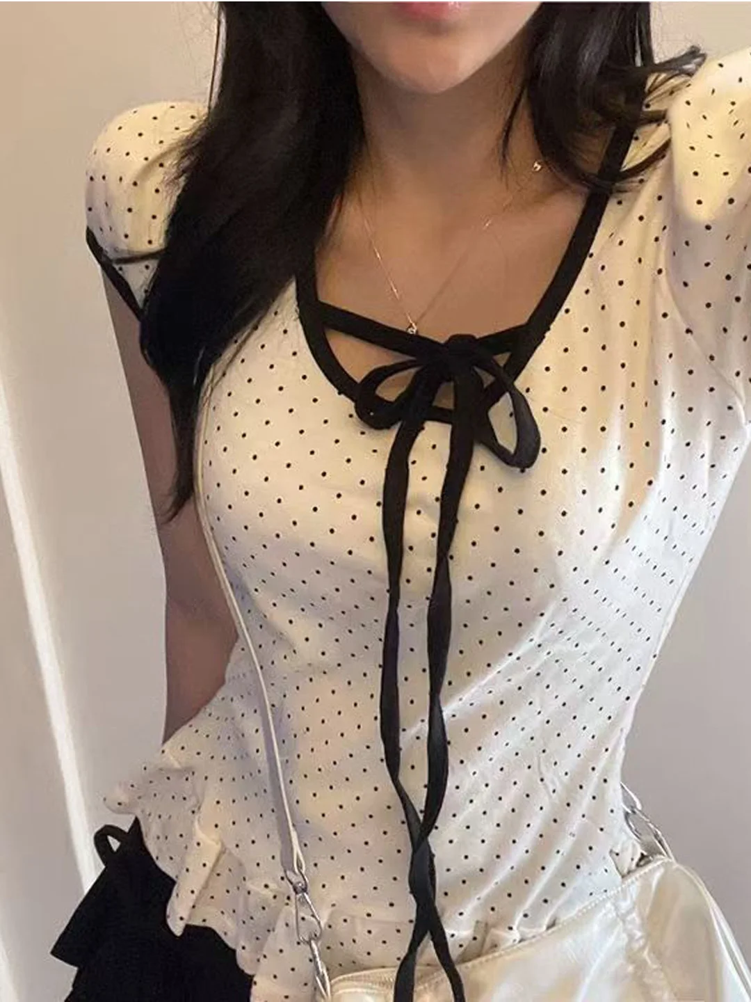 

Sweet Short Sleeve T-Shirt Women's Slim Fit Stylish Belt Design Korean Style Commute Wind Summer Top for Female Students