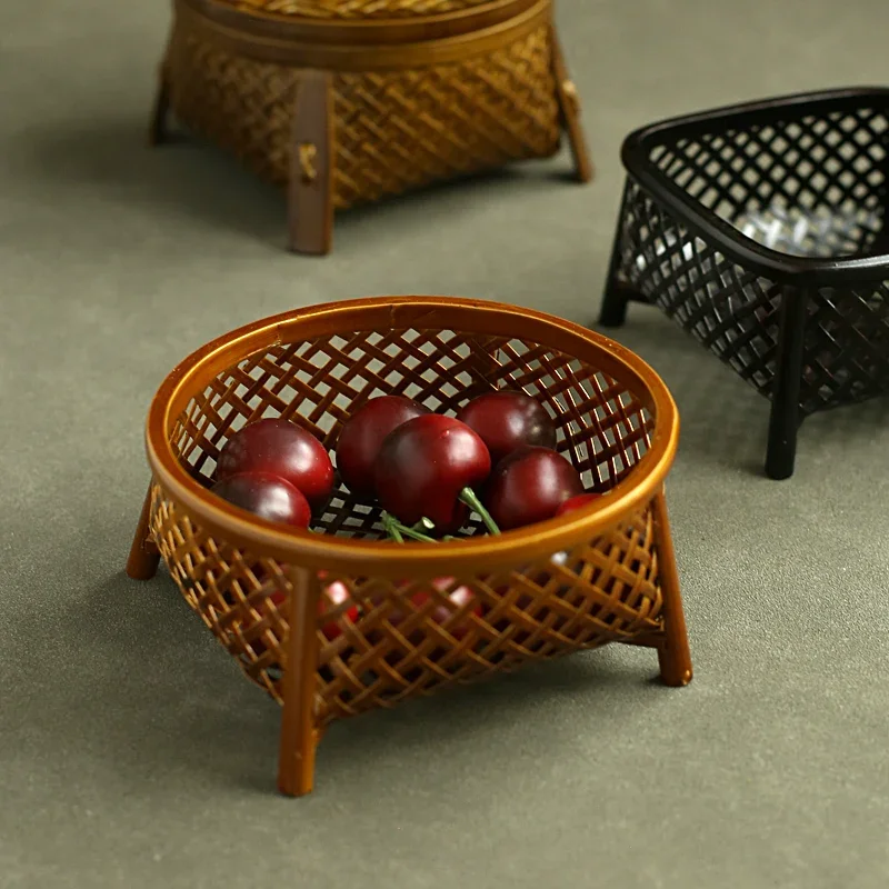 

BP63 Vintage Bamboo Fruit Tray, Tea Snack Basket, Small Handwoven Bamboo Bin with Lid, Decorative Storage Box for Dining