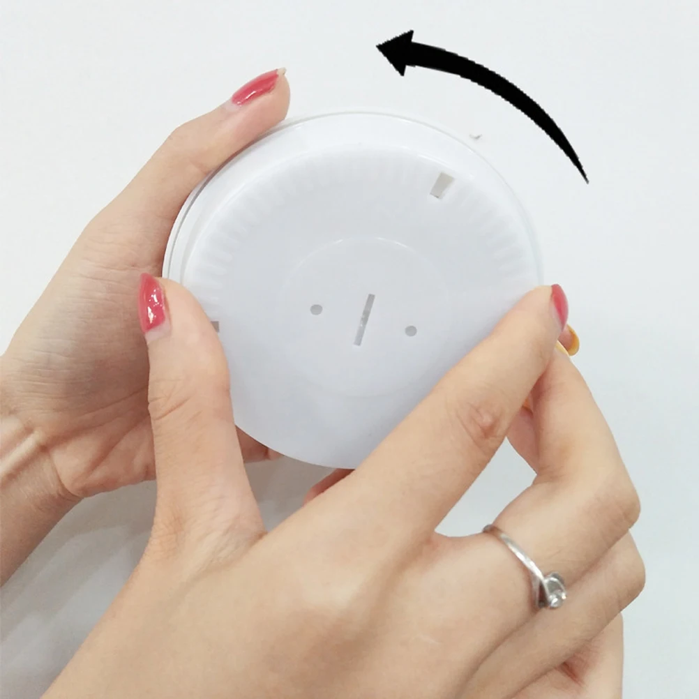 

2 Pcs Touch Wireless LED Puck Lights Kitchen Cabinet Counter Saving Ultra Thin Fashion